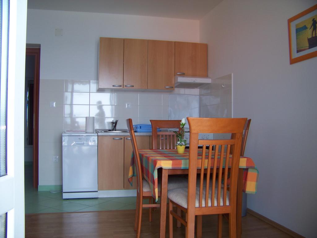 Apartments Bozikovic Podstrana Buitenkant foto