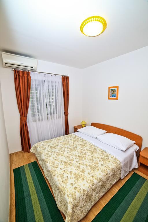 Apartments Bozikovic Podstrana Kamer foto